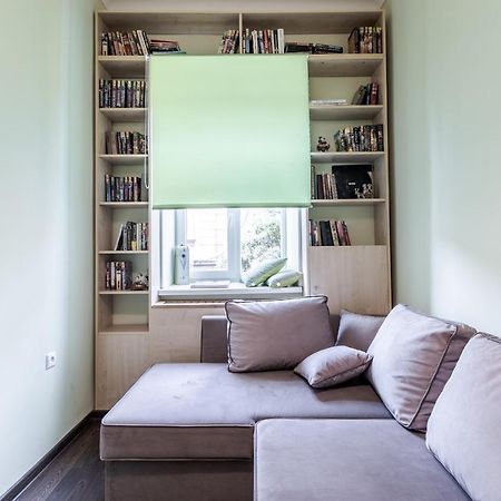Modern Chaikovskogo Apartment リヴィウ エクステリア 写真