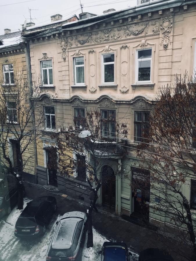 Modern Chaikovskogo Apartment リヴィウ エクステリア 写真