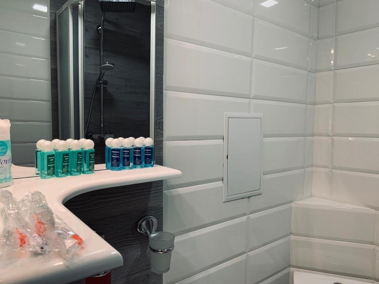Modern Chaikovskogo Apartment リヴィウ エクステリア 写真