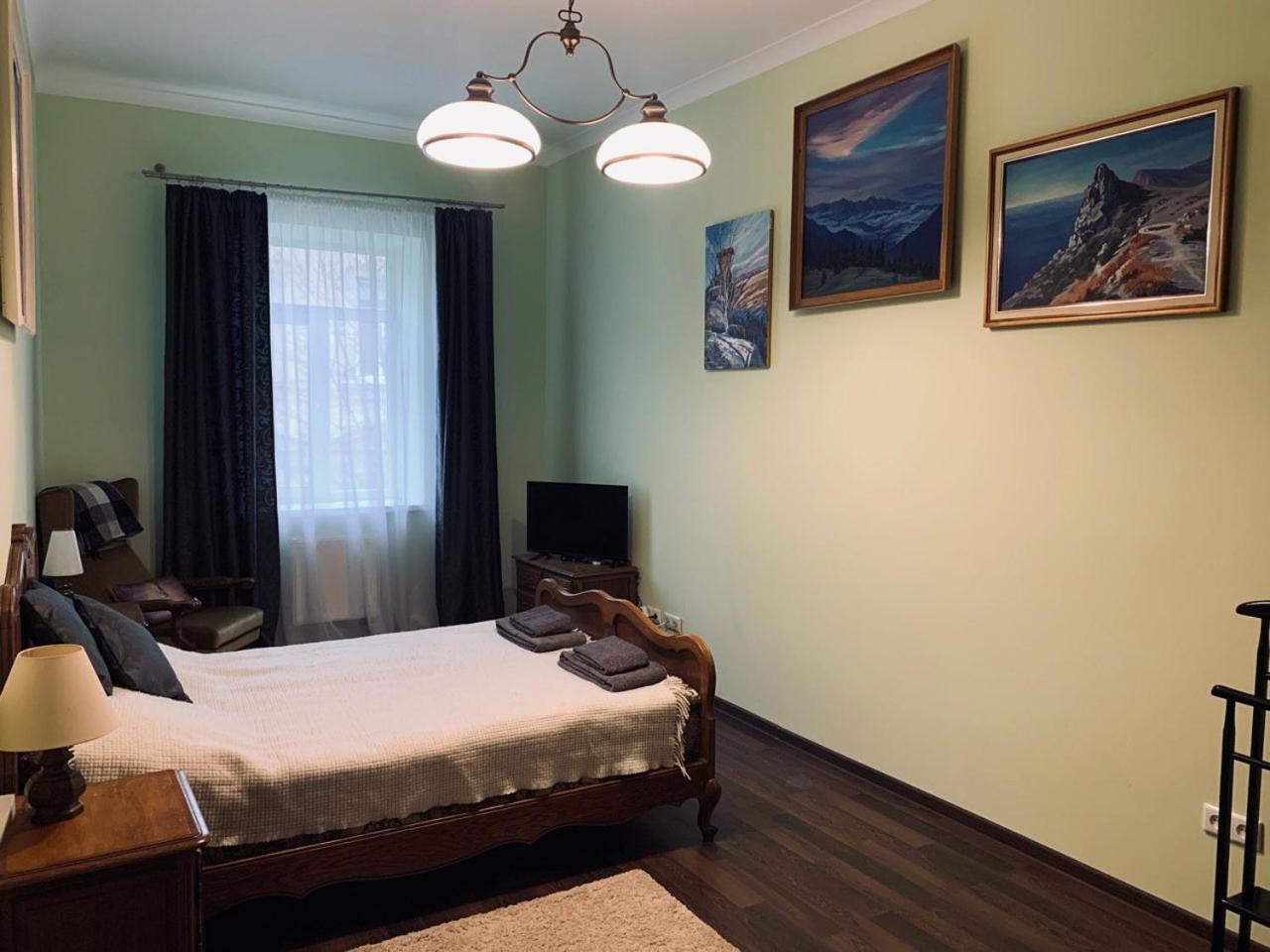 Modern Chaikovskogo Apartment リヴィウ エクステリア 写真