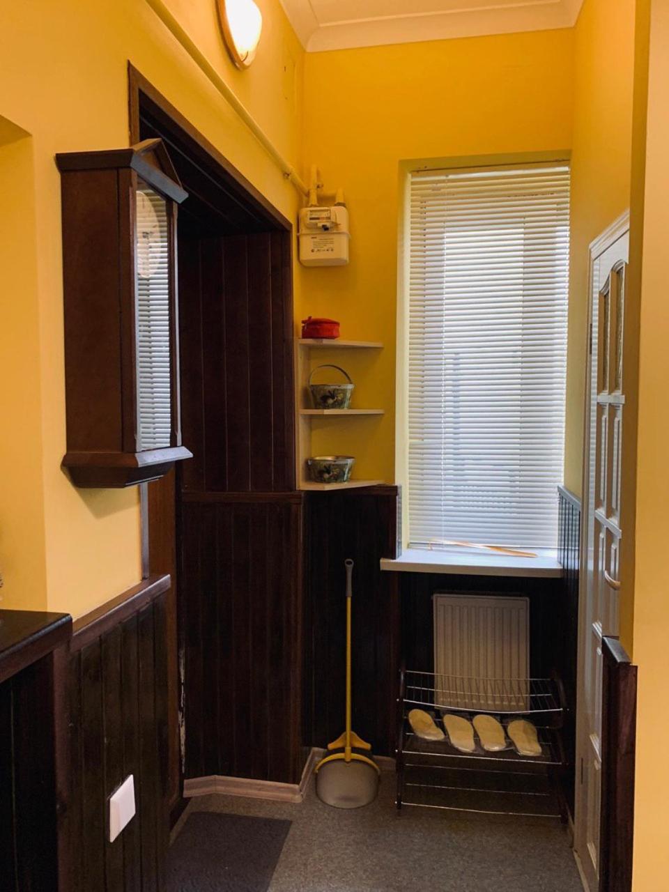 Modern Chaikovskogo Apartment リヴィウ エクステリア 写真