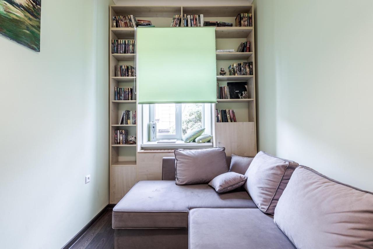Modern Chaikovskogo Apartment リヴィウ エクステリア 写真