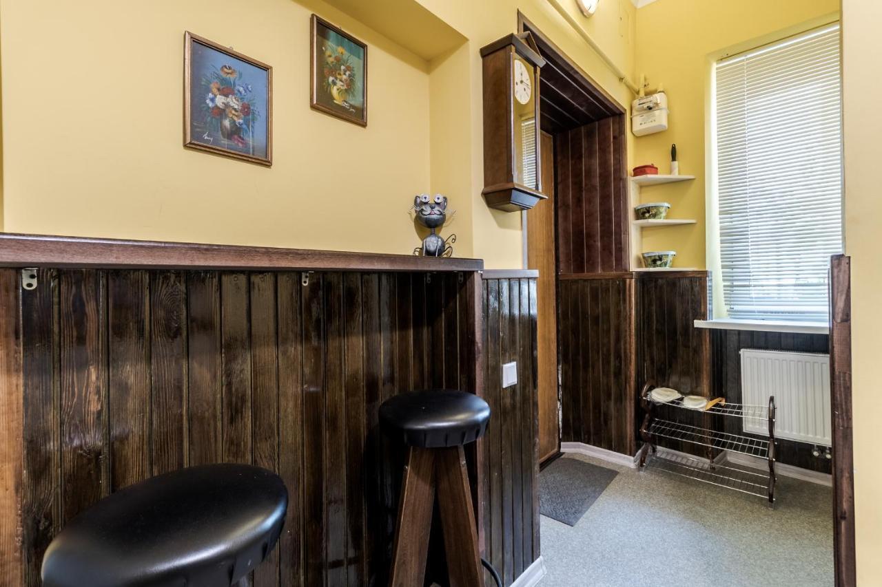Modern Chaikovskogo Apartment リヴィウ エクステリア 写真